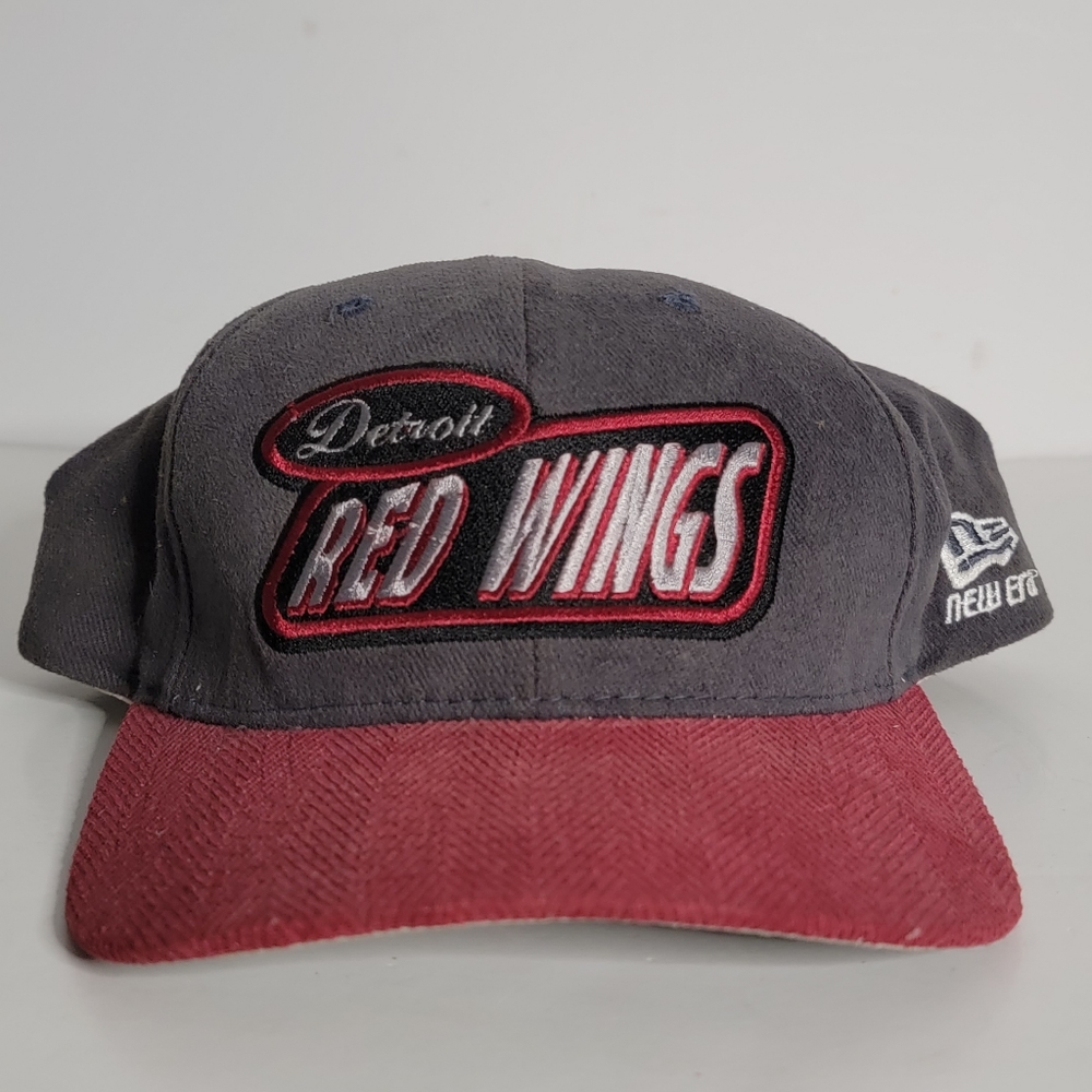 Vintage Detroit Red Wings New Era Snapback Dark Gray With Red Brim Hat Y2K